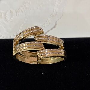 Elegant Gold Women's Cuff Bracelet